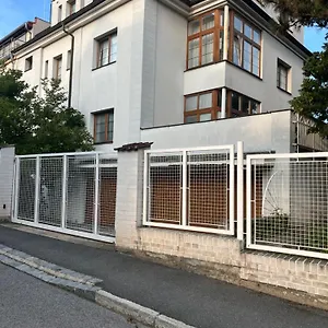 Apartment Sarka, Prag